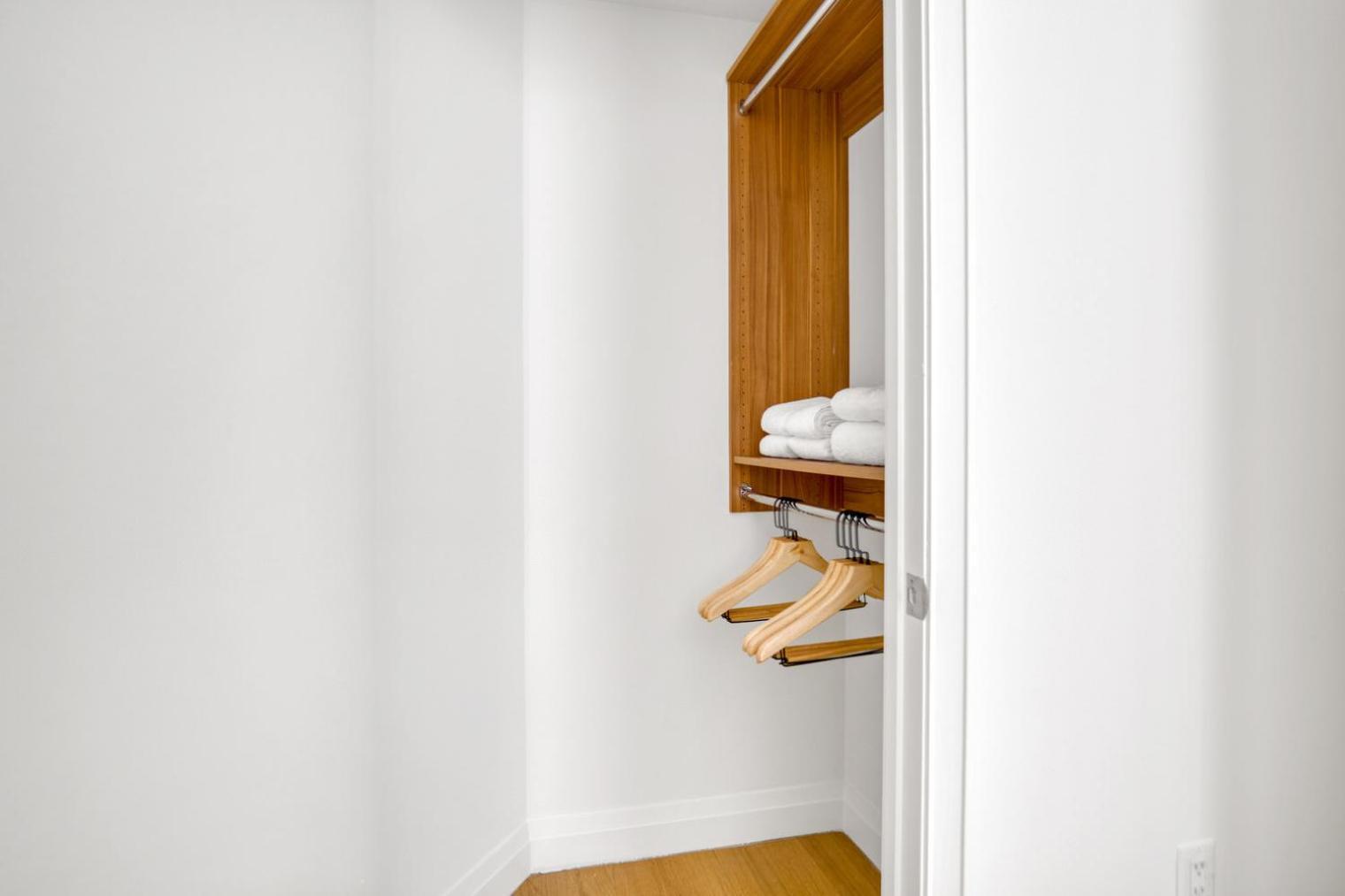 Apartment Midtown E 2br W Elevator Doorman Gym Nr Un Nyc-752 New York